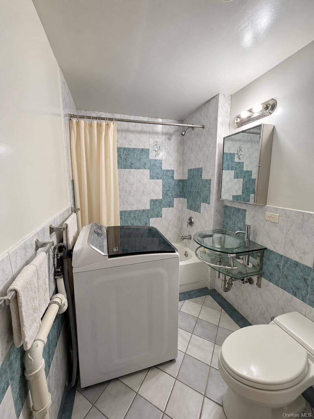 14336 37th AVE #3D, Flushing, NY 11354