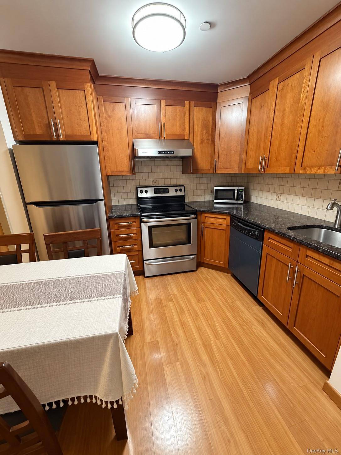 14336 37th AVE #3D, Flushing, NY 11354