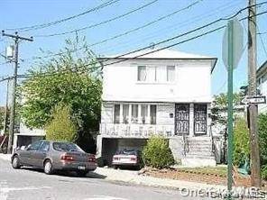 307 Fernside PL #1st Fl, Far Rockaway, NY 11691