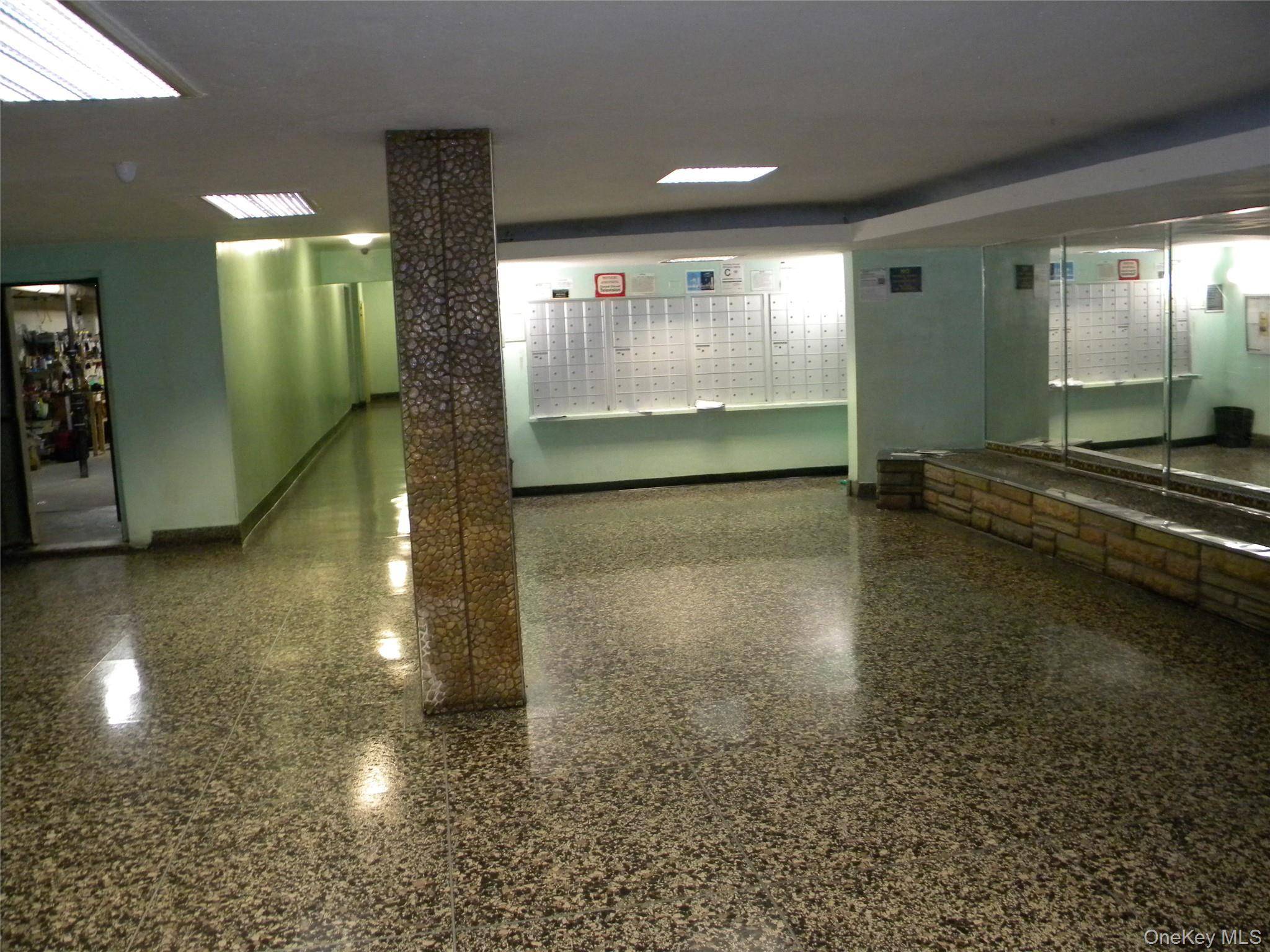 42-25 80th ST #5P, Elmhurst, NY 11373