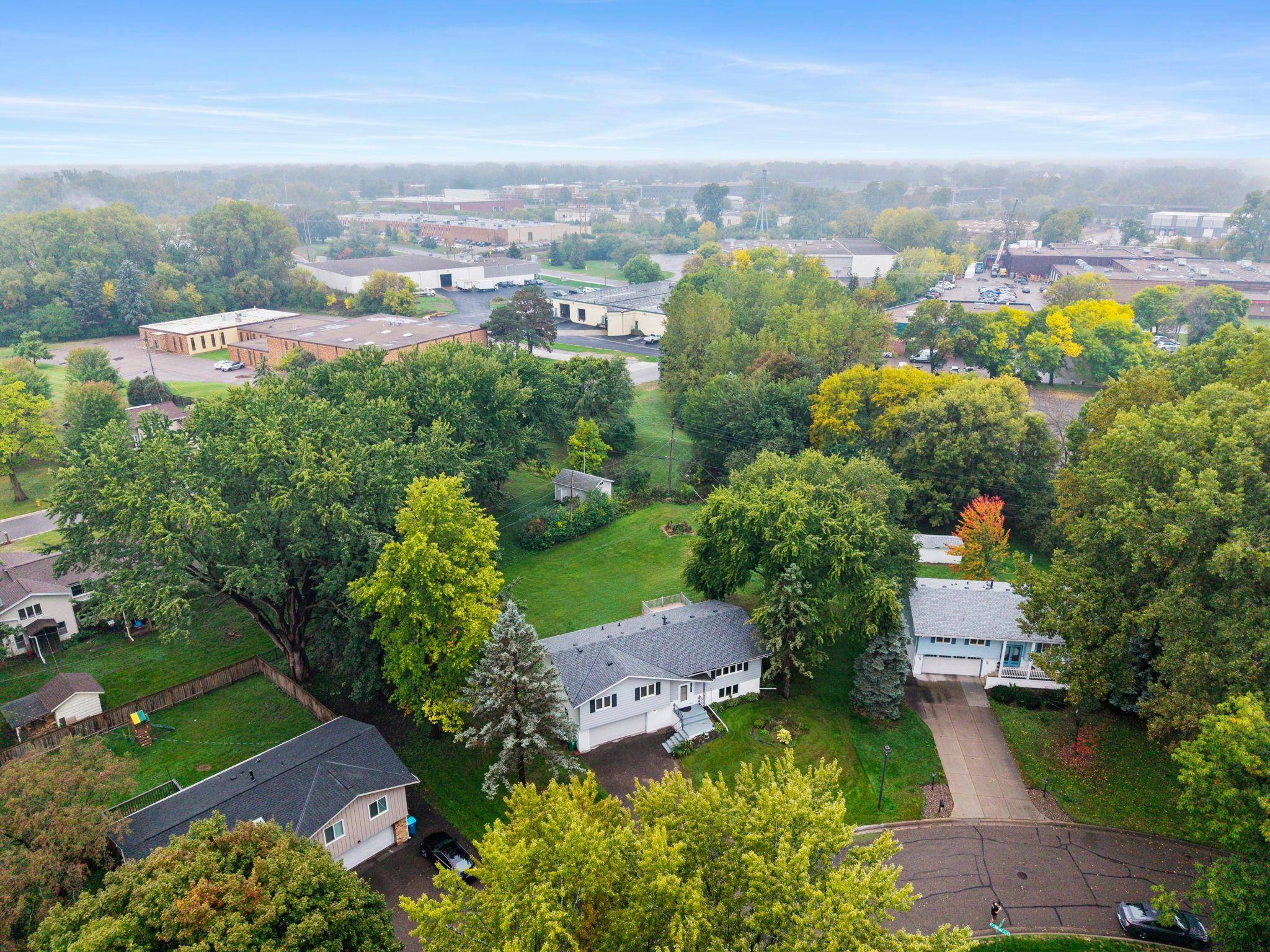 5705 Phoenix ST, Golden Valley, MN 55422