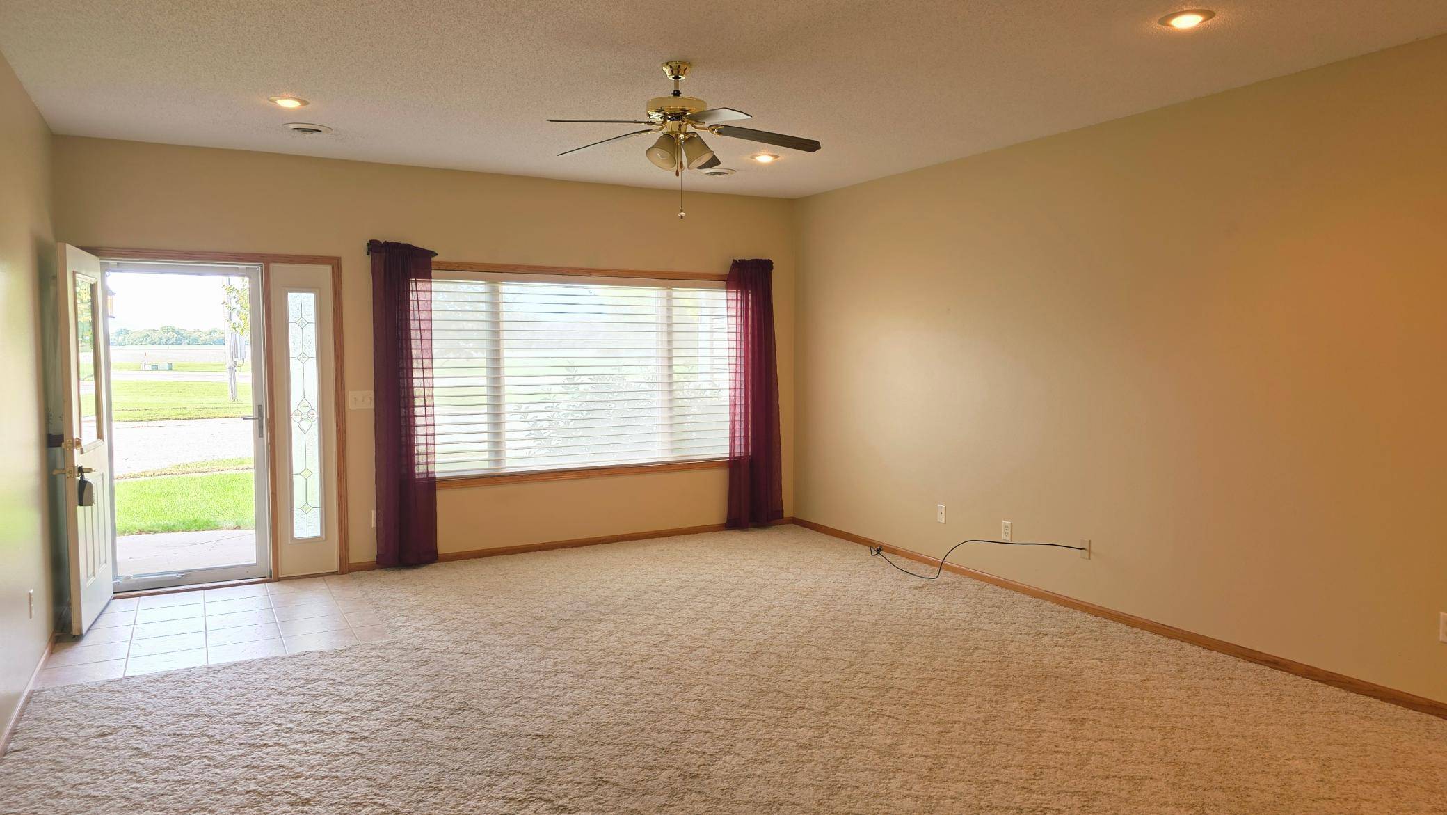 1106 Devito ST #6, Marshall, MN 56258