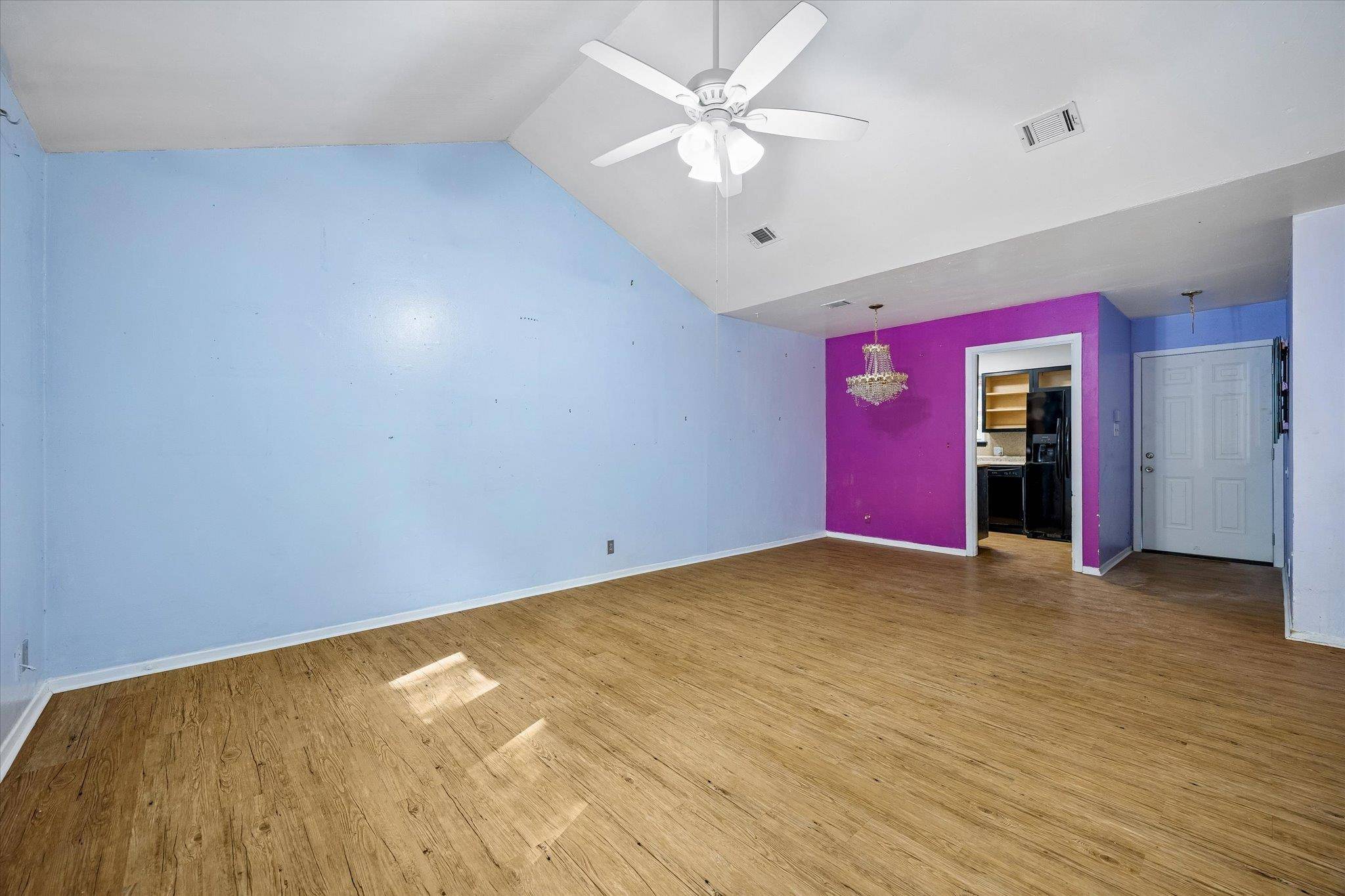 6009 LEISURE RUN RD, Austin, TX 78745