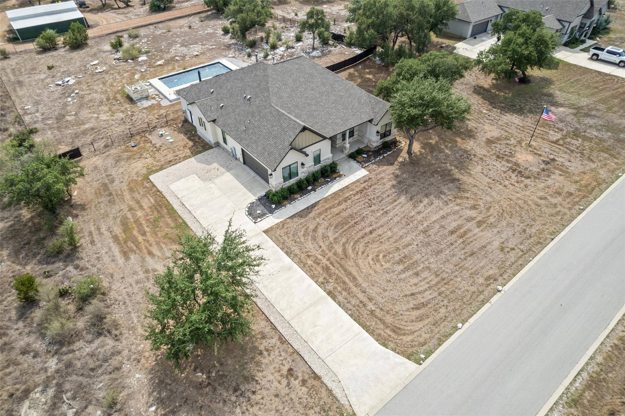 225 Spicewood Trails DR, Spicewood, TX 78669