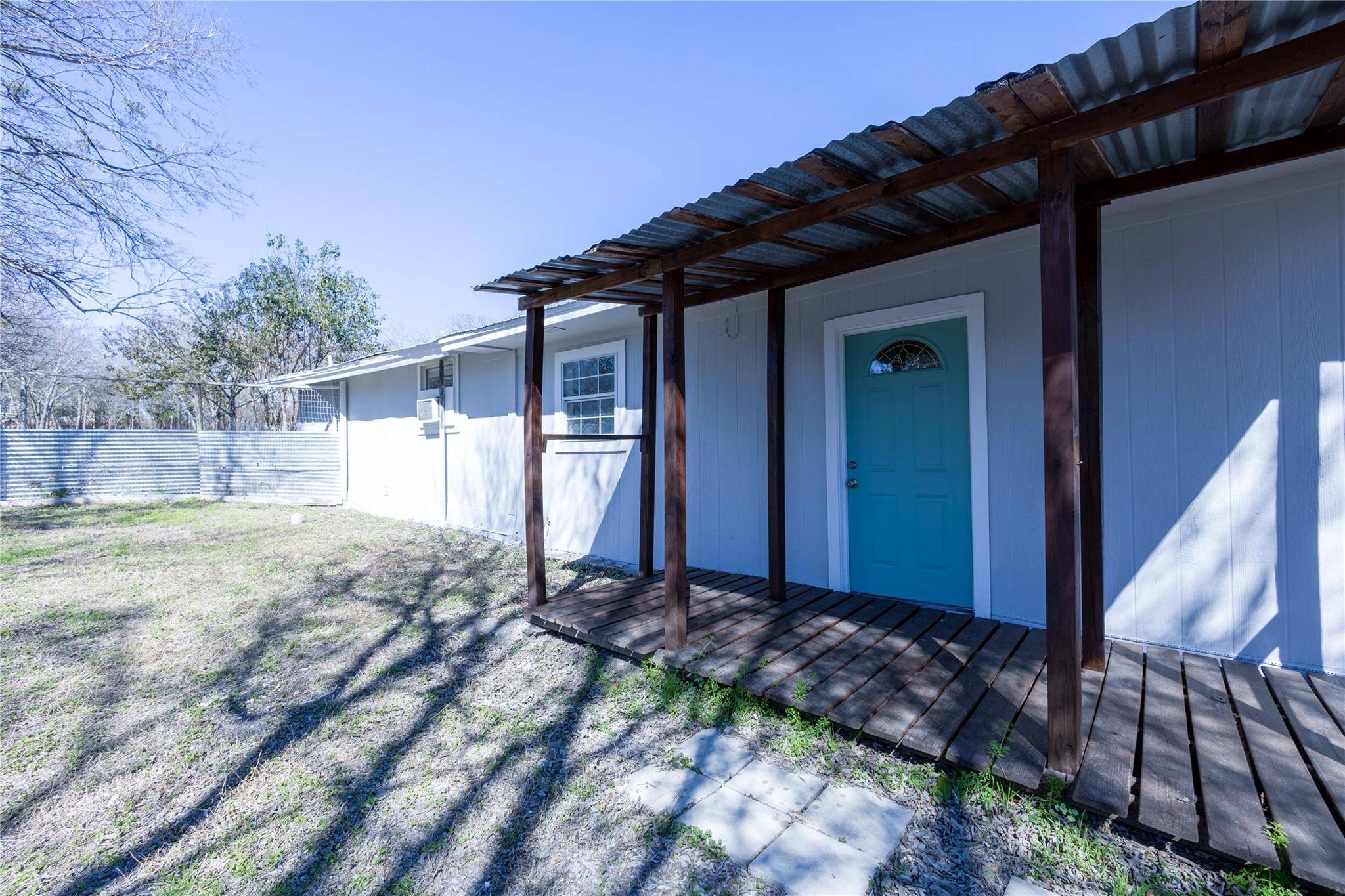 2304 Thrasher LN #A, Austin, TX 78741