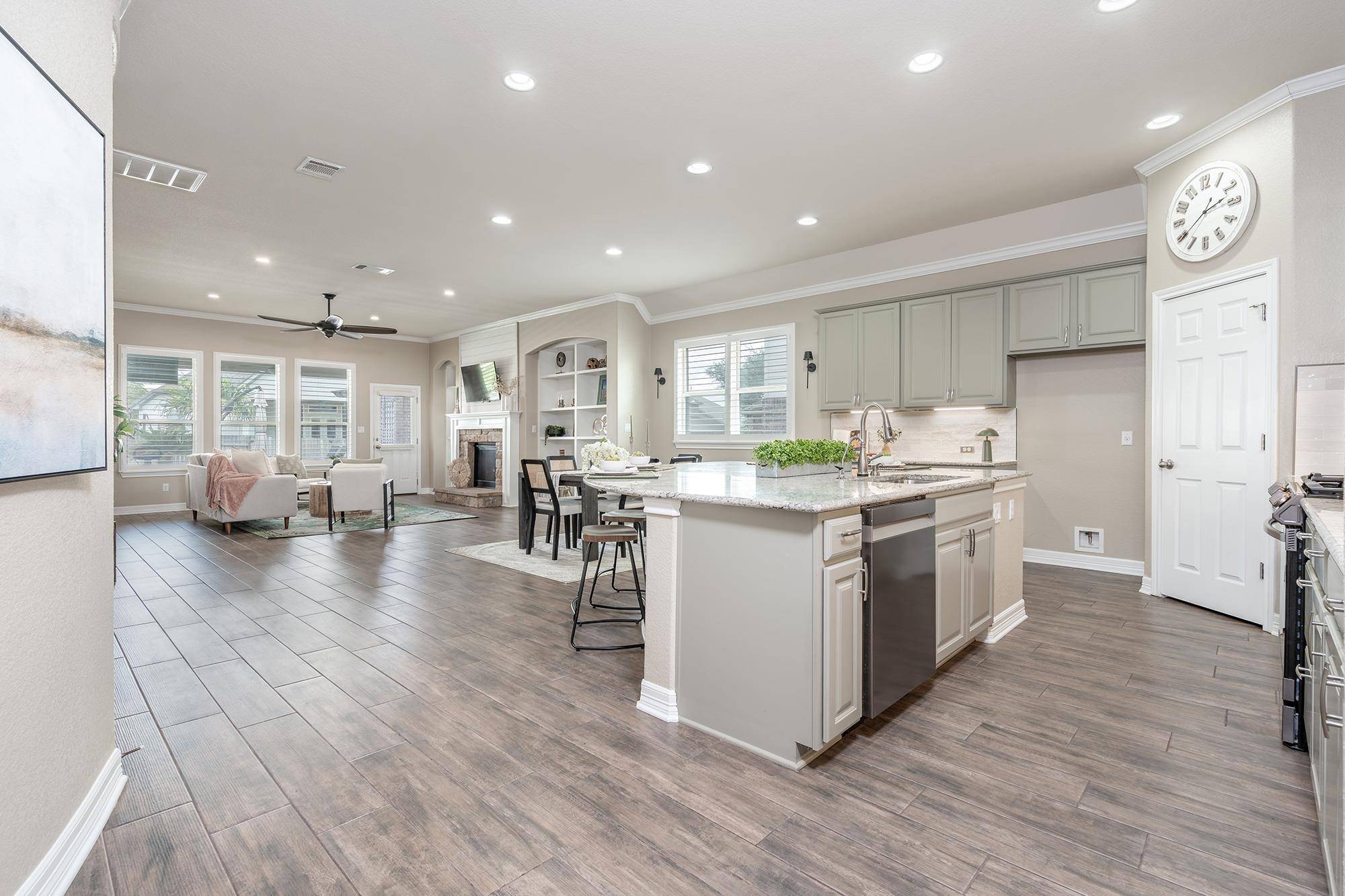 1244 Naranjo DR, Georgetown, TX 78628