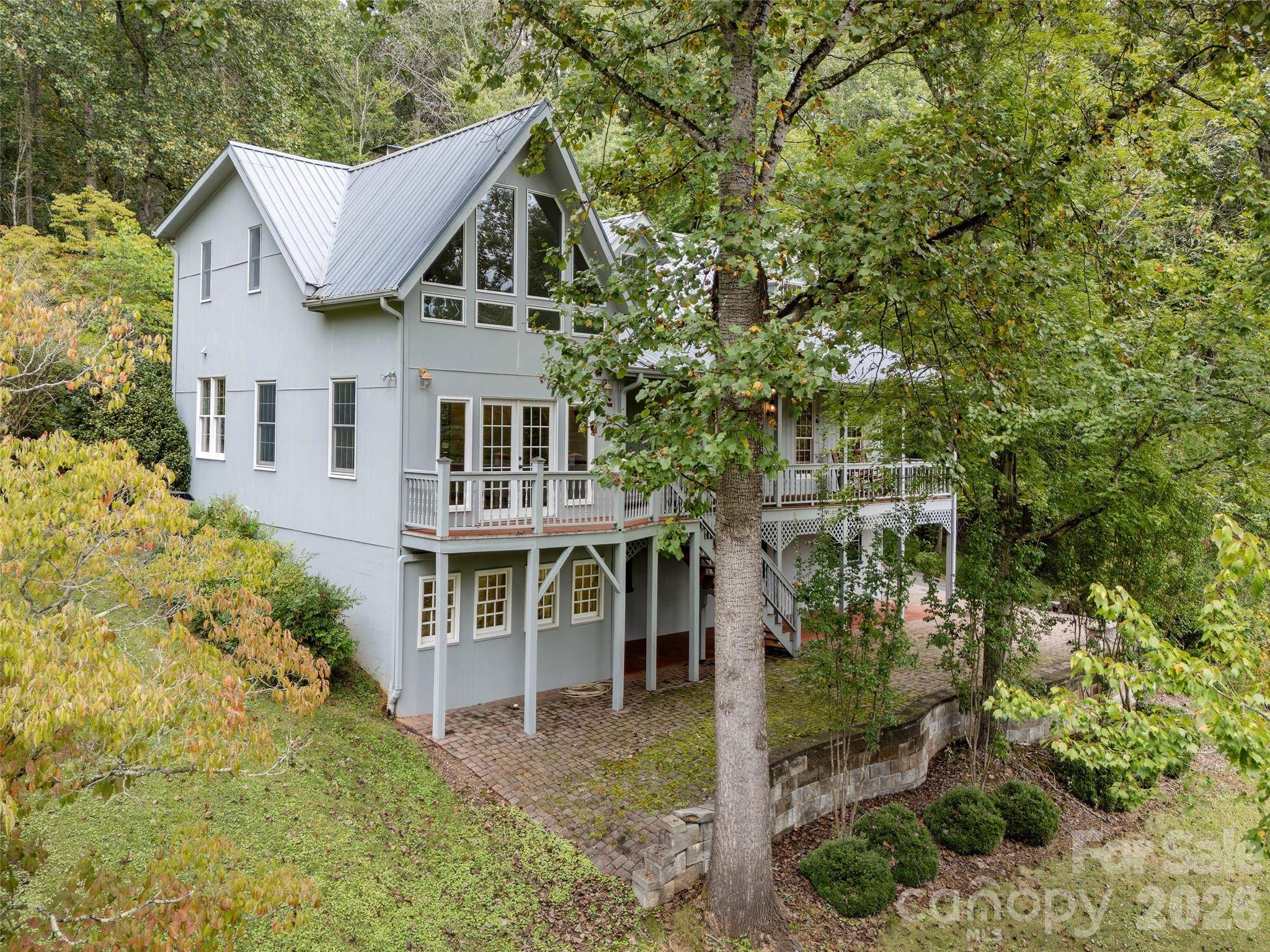 116 Sams Branch RD, Candler, NC 28715
