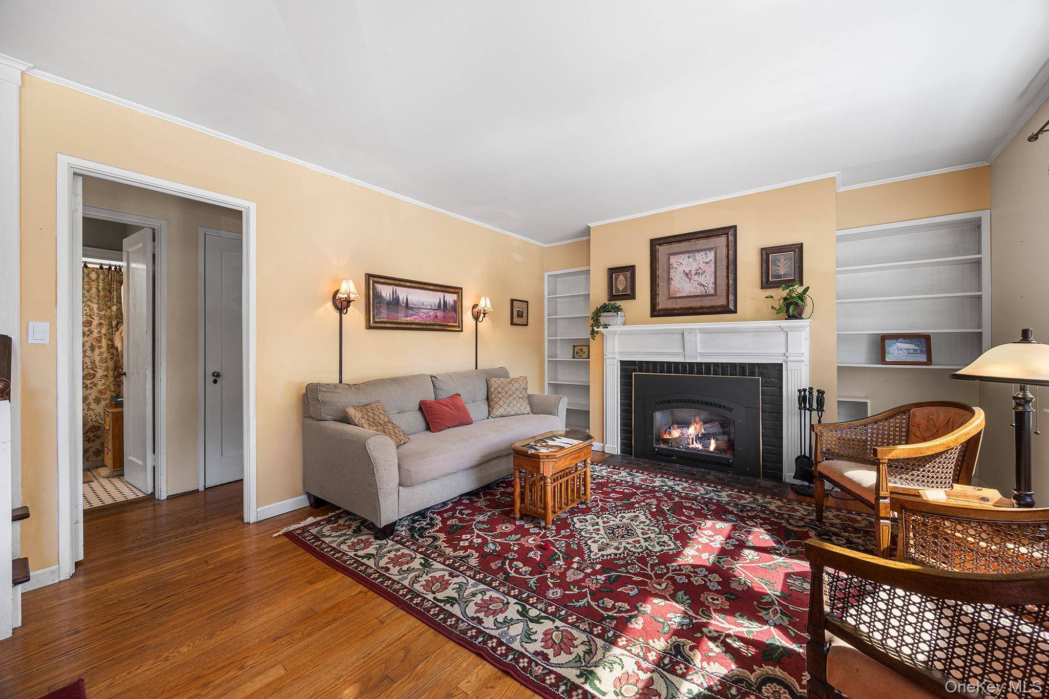 66 Randolph RD, White Plains, NY 10607