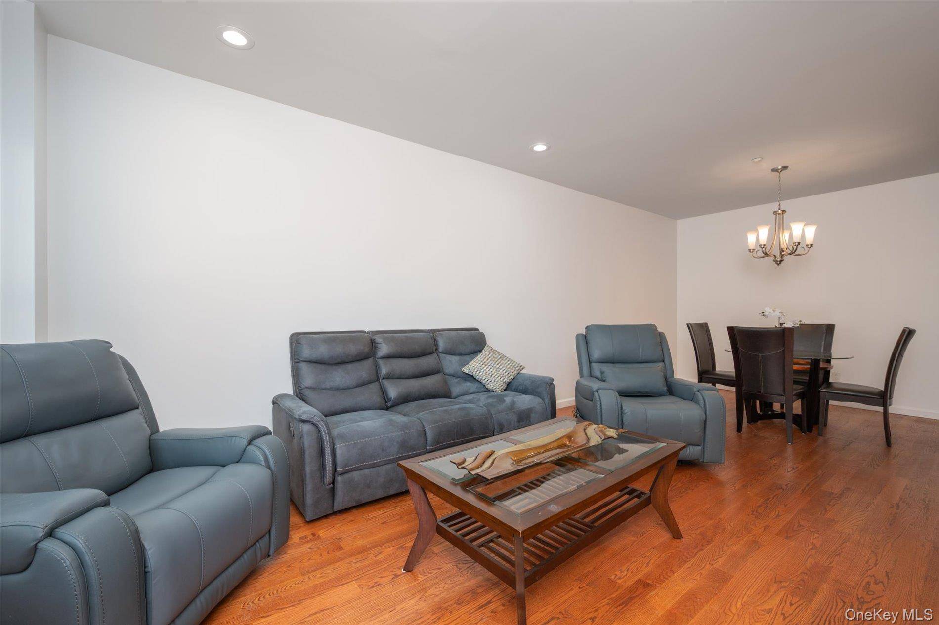 180 Spring DR, East Meadow, NY 11554