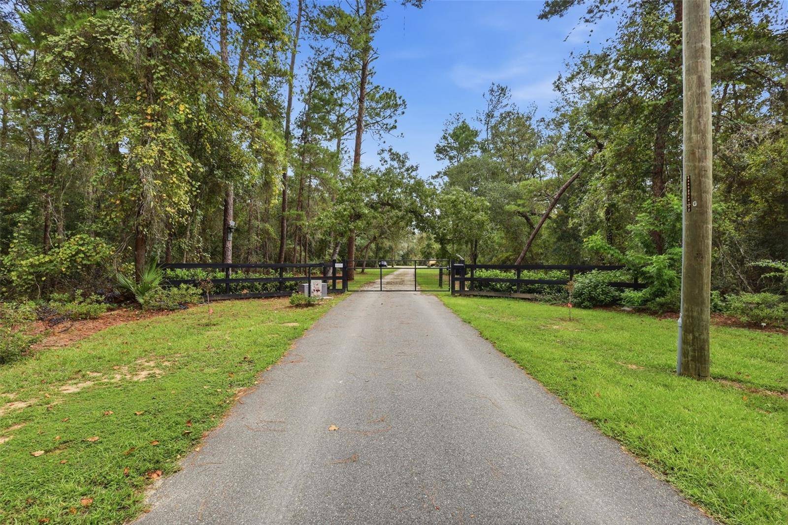 3435 N HIGHWAY 314A, Silver Springs, FL 34488
