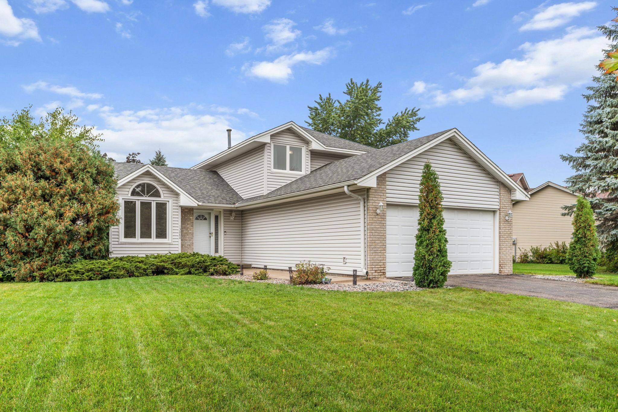 13080 Marigold ST NW, Coon Rapids, MN 55448