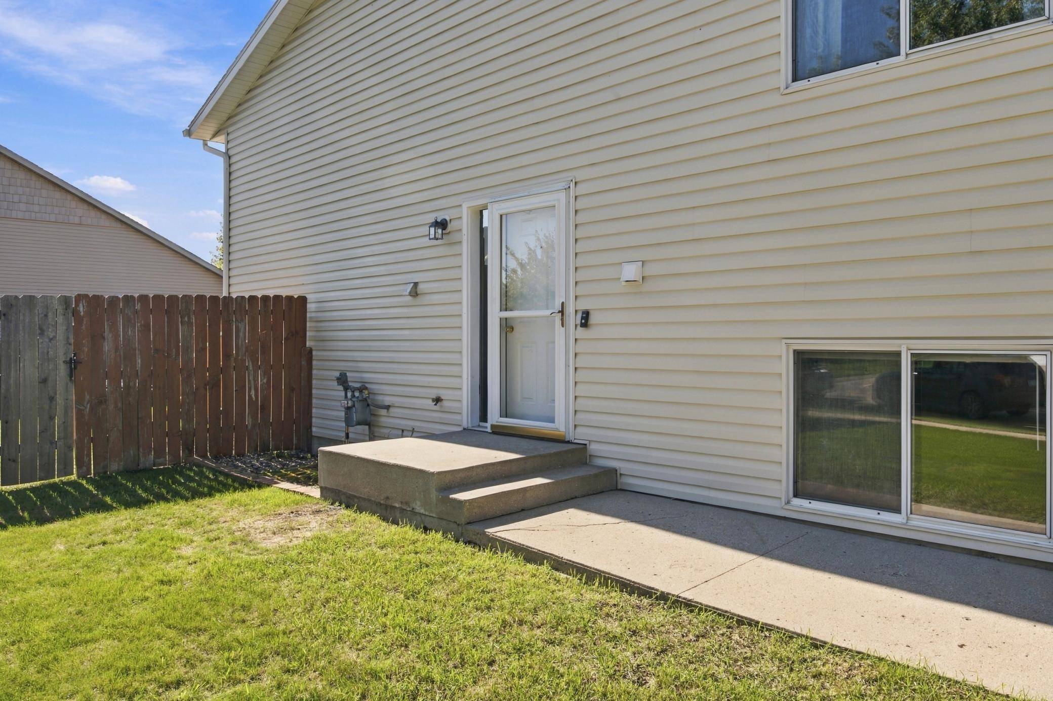 1656 6 ST W, West Fargo, ND 58078