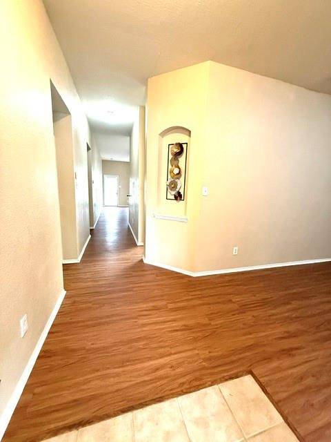 1513 Kingfisher Drive, Fort Worth, TX 76131