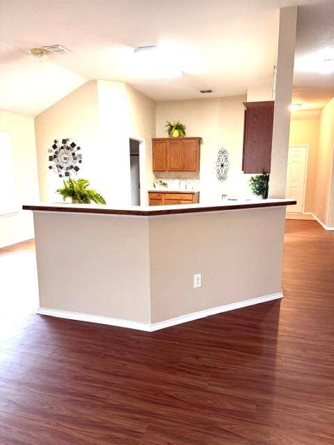 1513 Kingfisher Drive, Fort Worth, TX 76131