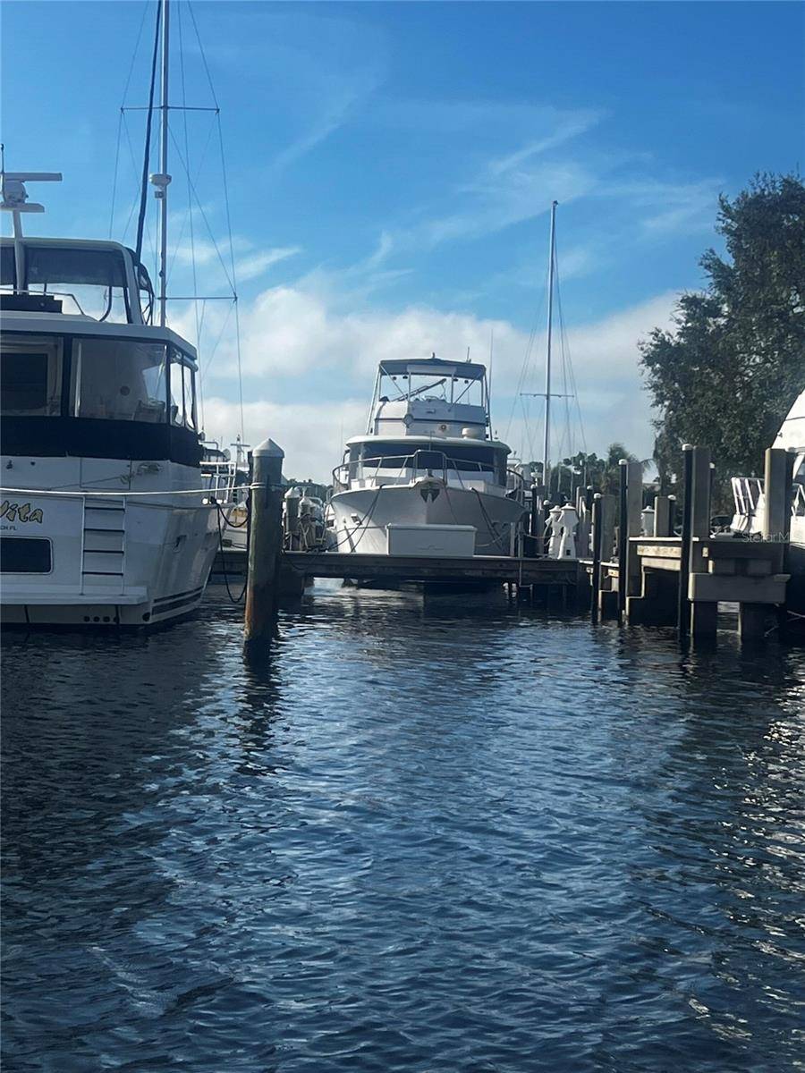 2600 HARBOURSIDE DR #C3, Longboat Key, FL 34228