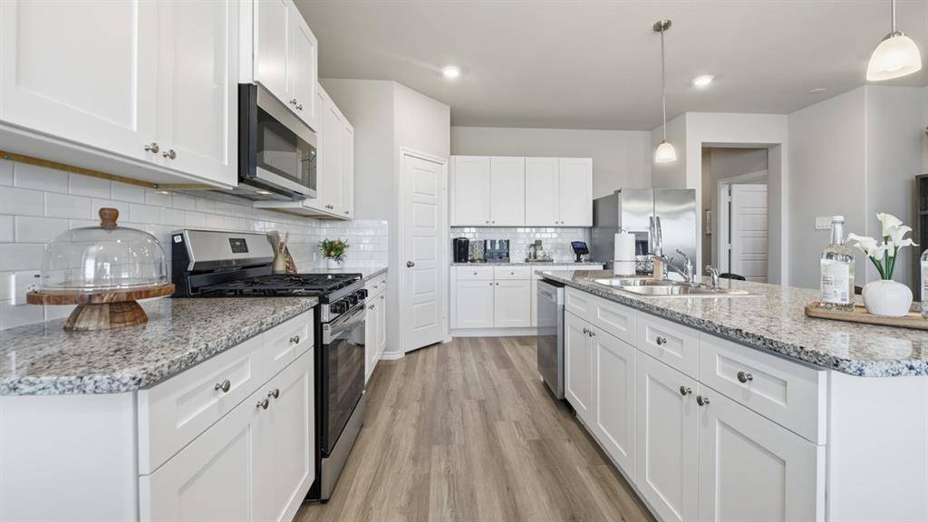 107 YUCCA Lane, Rhome, TX 76078