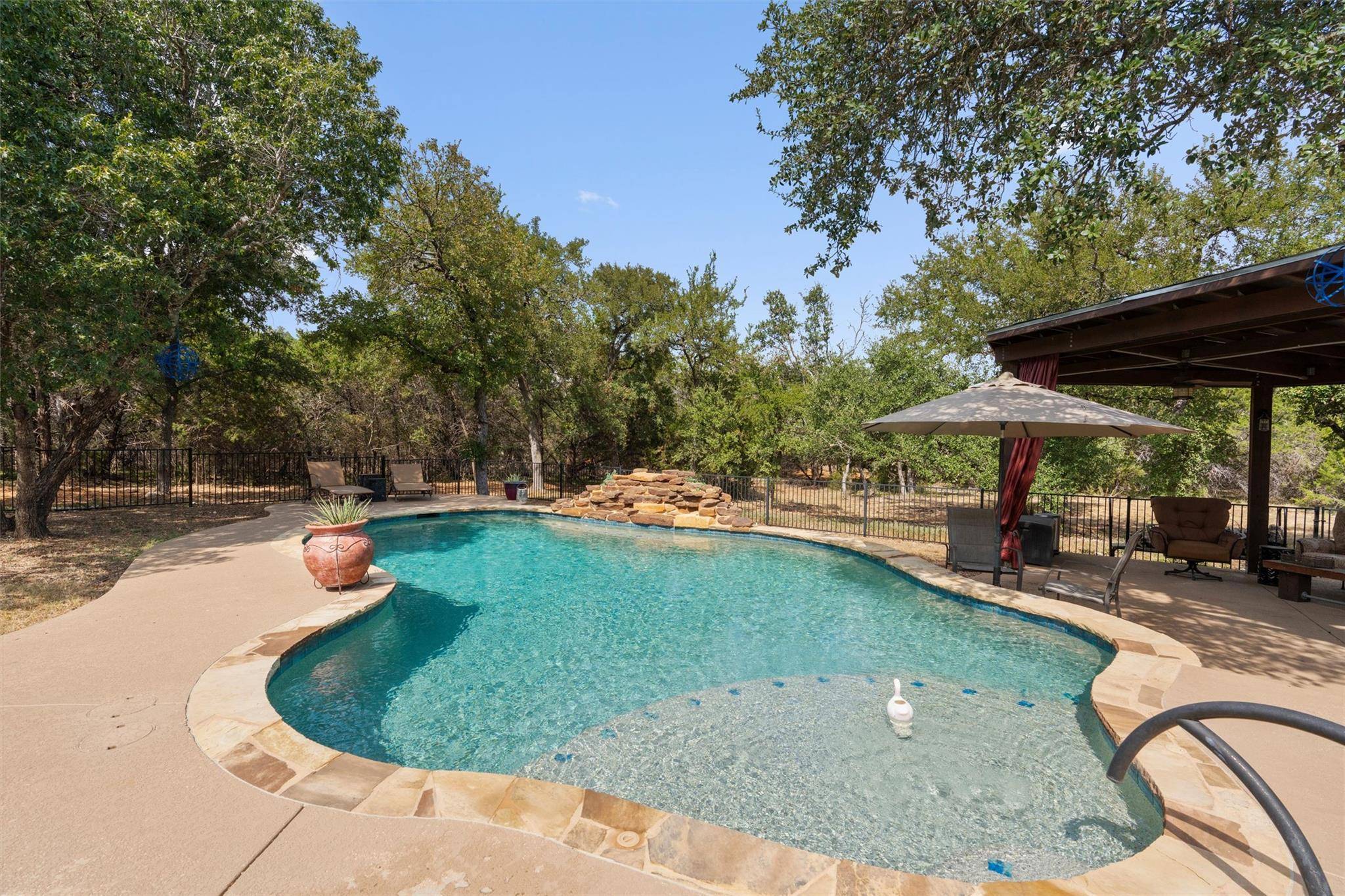 3740 County Road 207, Liberty Hill, TX 78642