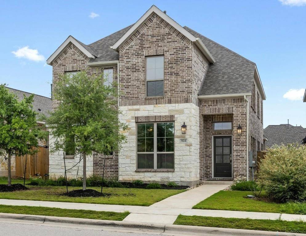 924 Azul Lagoon DR, Leander, TX 78641