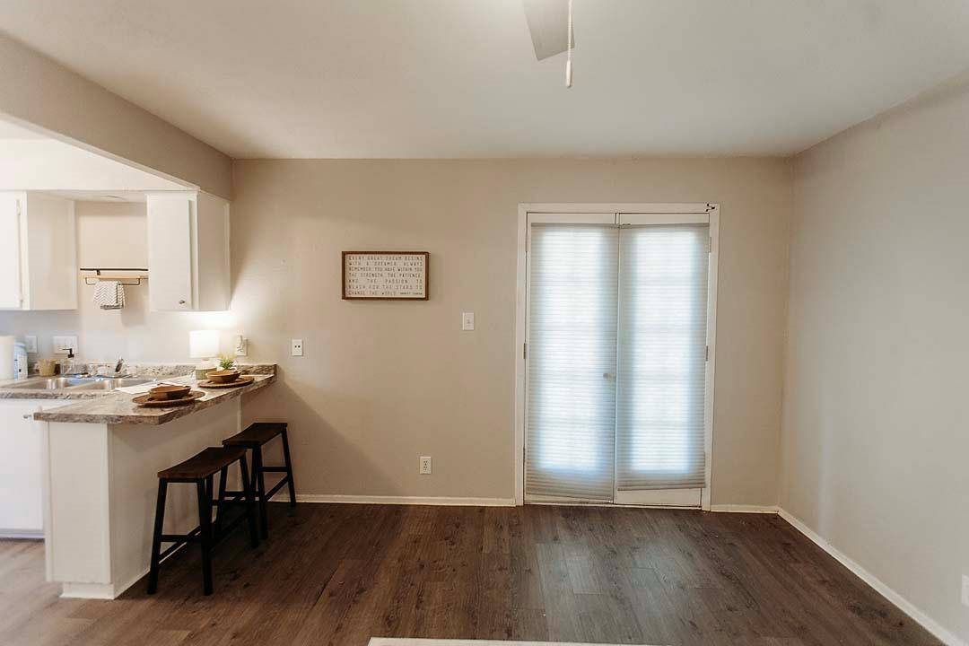 3712 Manchaca RD #7, Austin, TX 78704