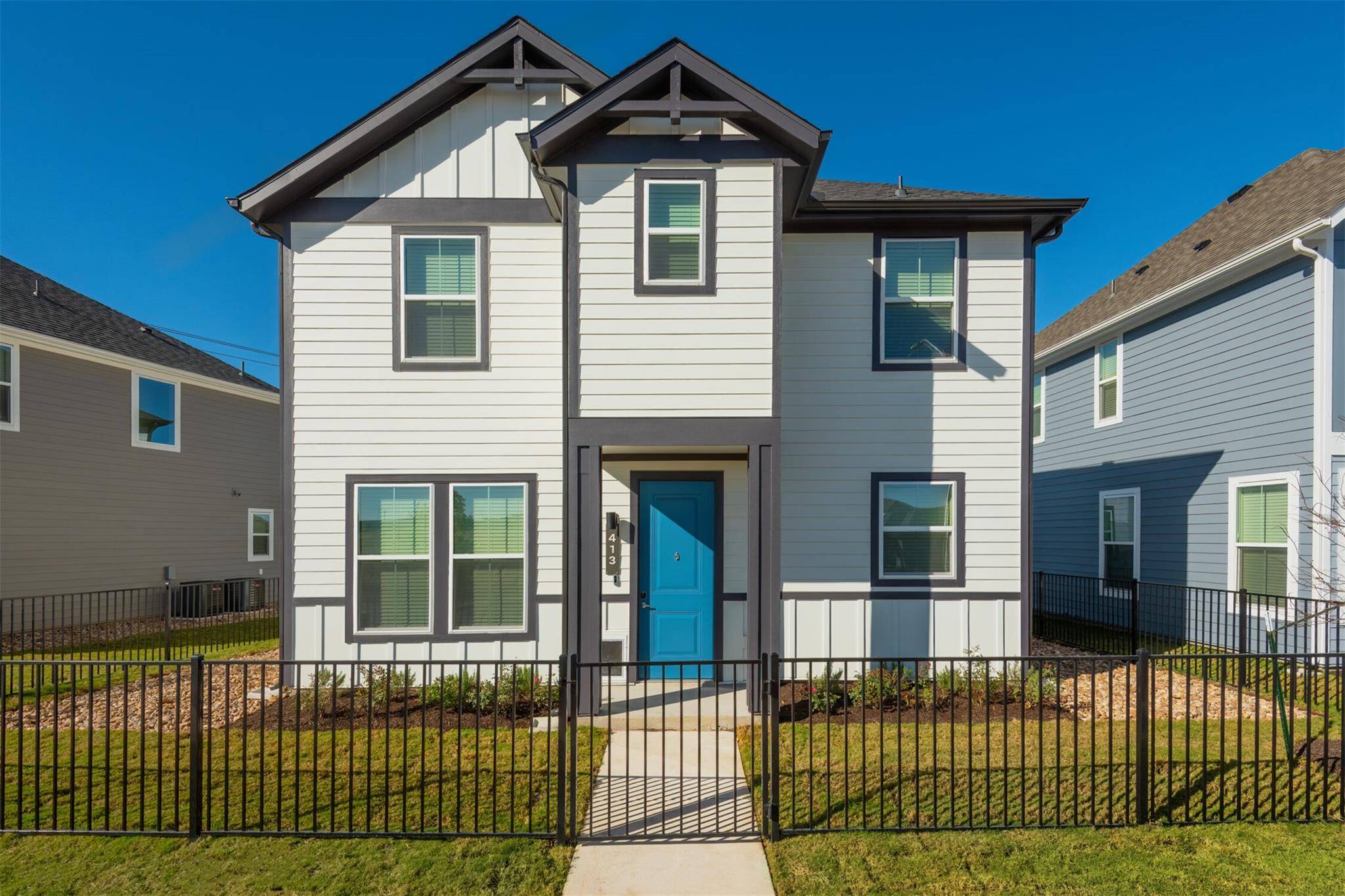 413 Sweetwood LN, Leander, TX 78641