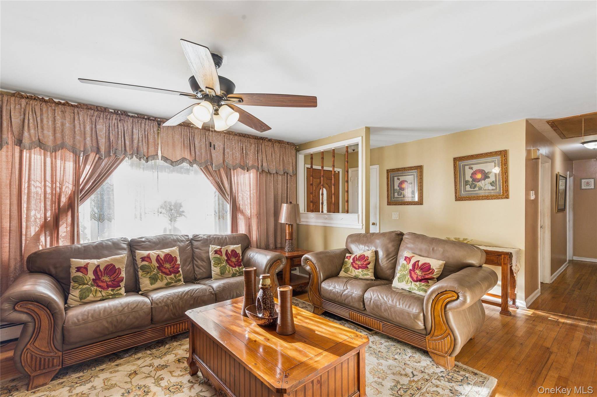 15 Pine Cone ST, Middle Island, NY 11953