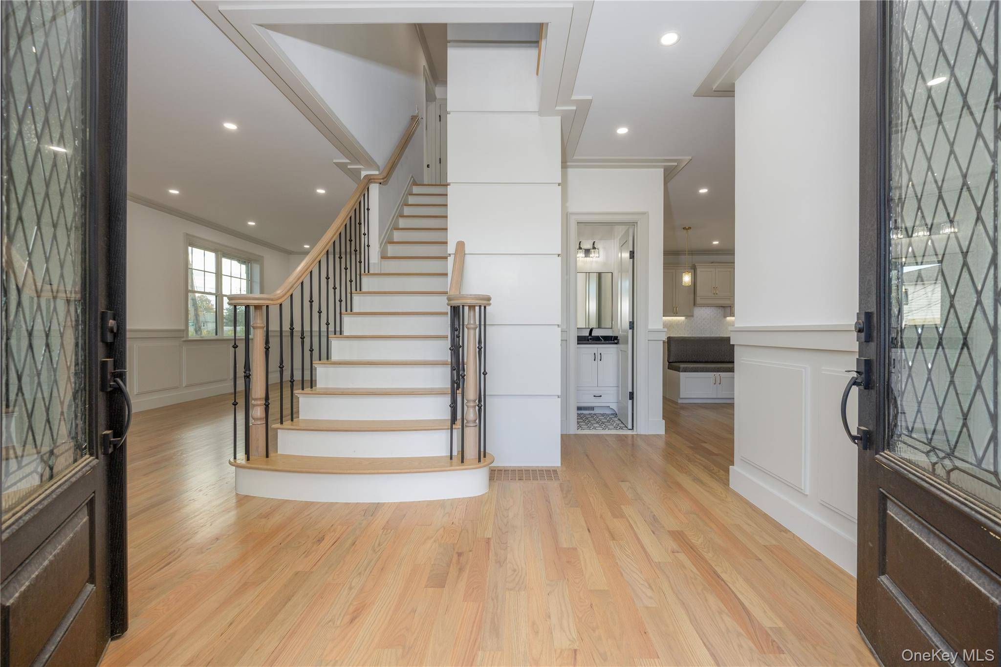 1 Victoria LN, Yonkers, NY 10701