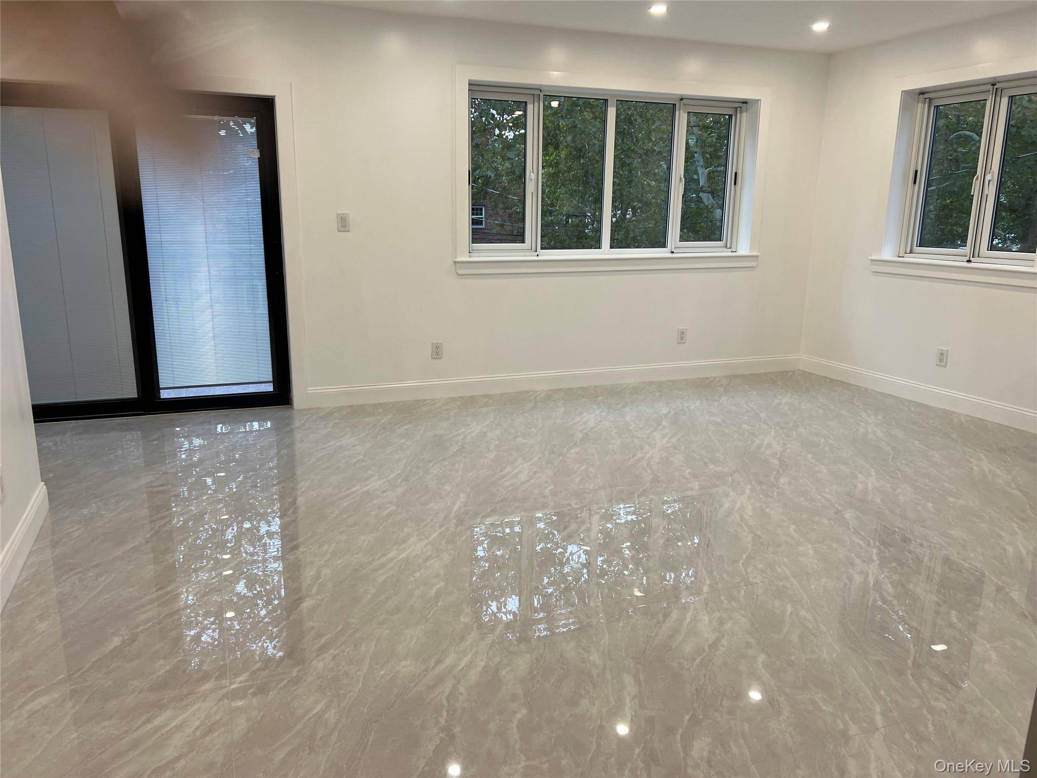 160-31 73rd AVE #2FL, Fresh Meadows, NY 11366