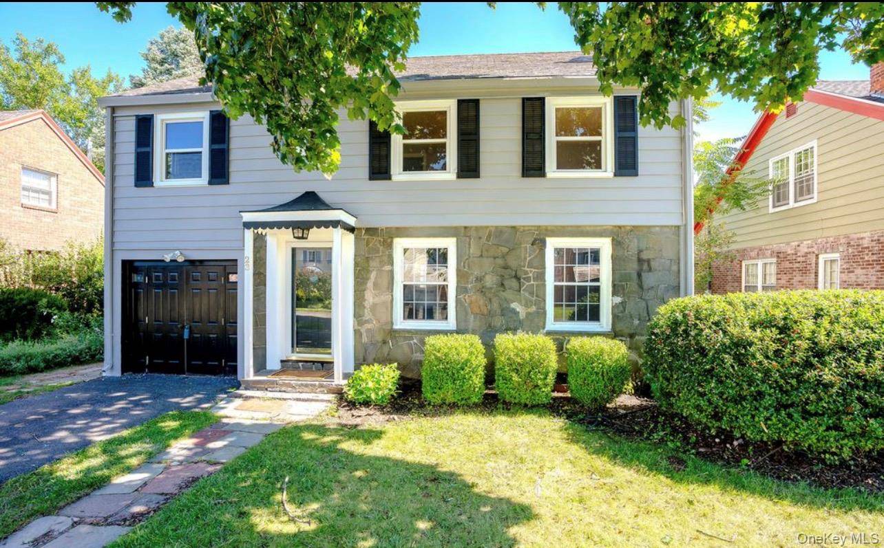 23 Home Avenue, Colonie, NY 12208