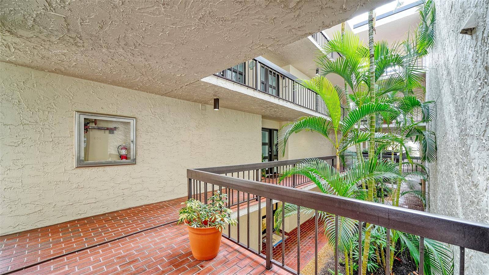 1975 GULF OF MEXICO DR #G4-203, Longboat Key, FL 34228