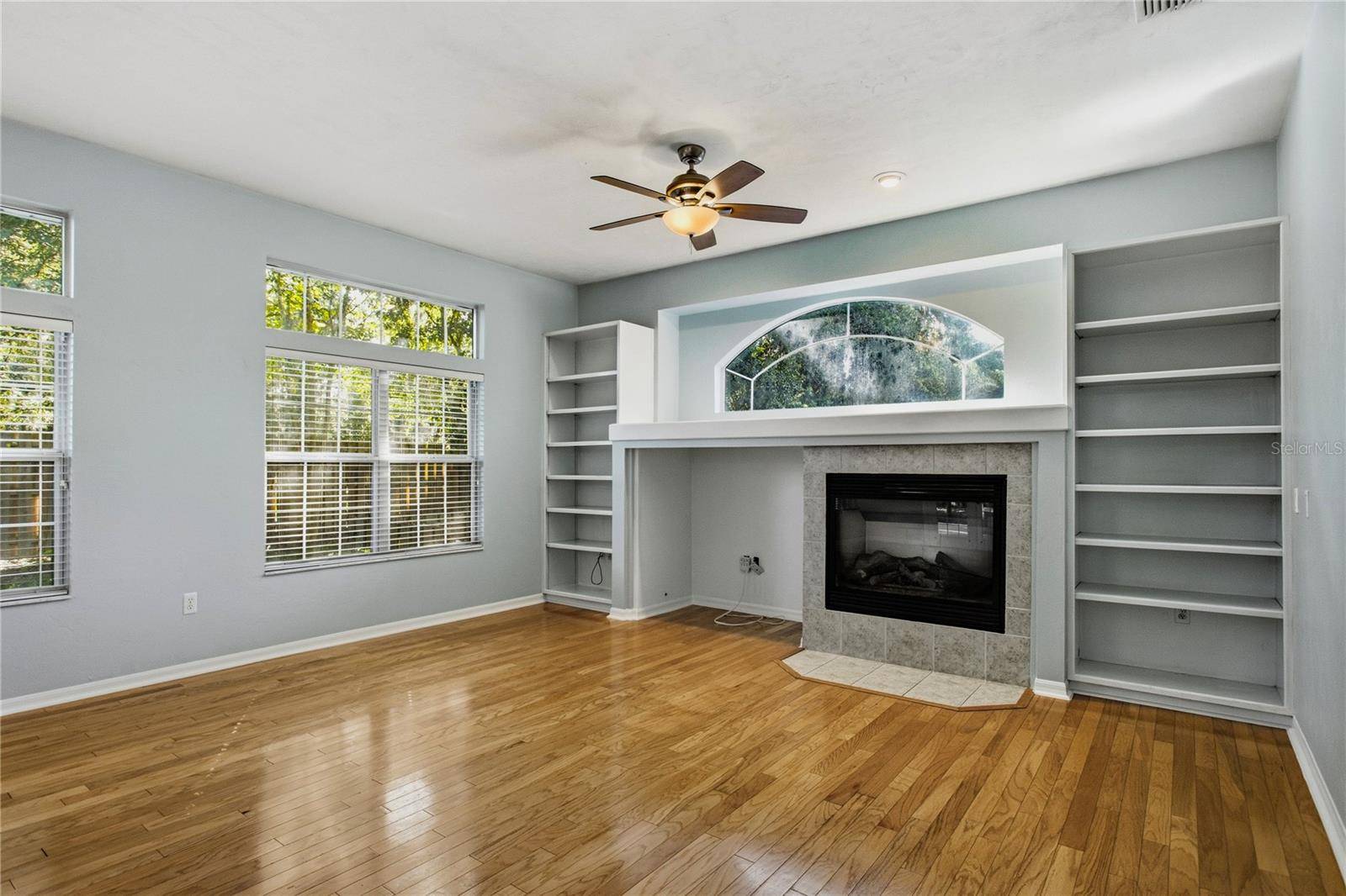 915 SW 86TH WAY, Gainesville, FL 32607