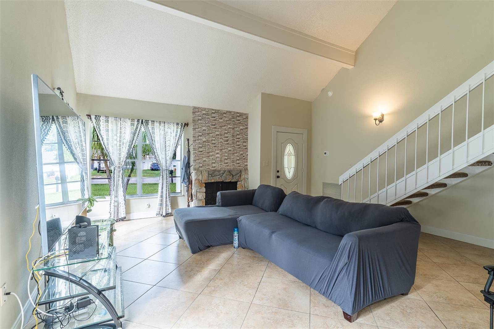 631 STONE DR, Brandon, FL 33510