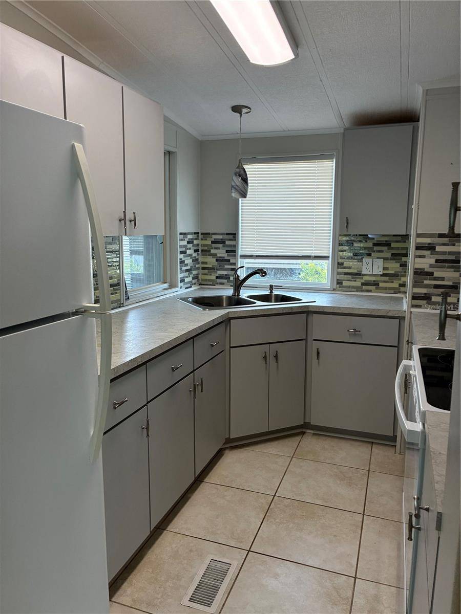 7088 TAMARIND DR, Lake Wales, FL 33898