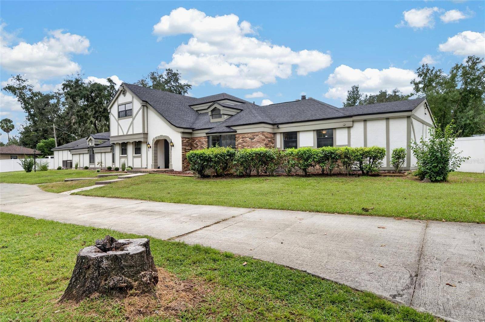 12603 LAKE HILLS DR, Riverview, FL 33569