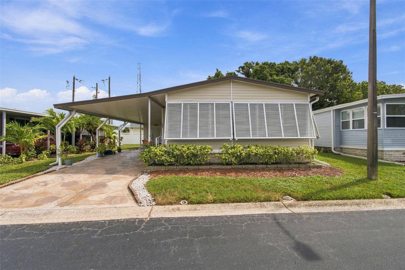 12501 ULMERTON RD #208, Largo, FL 33774