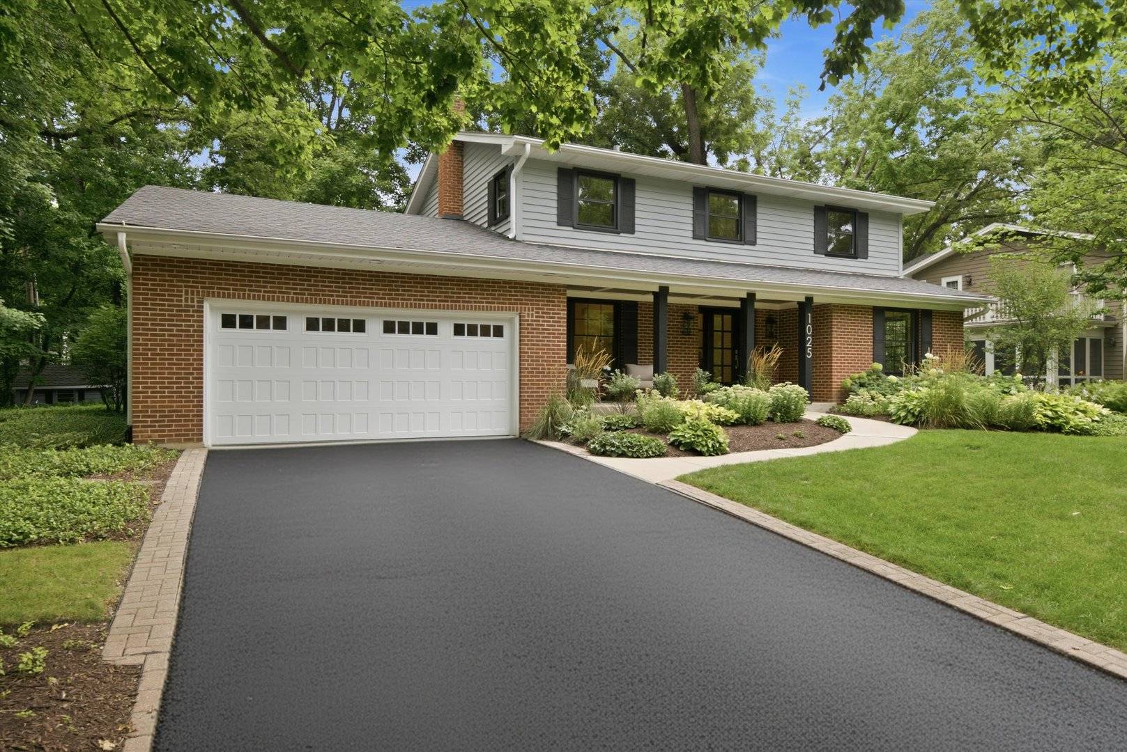 1025 Elizabeth AVE, Naperville, IL 60540