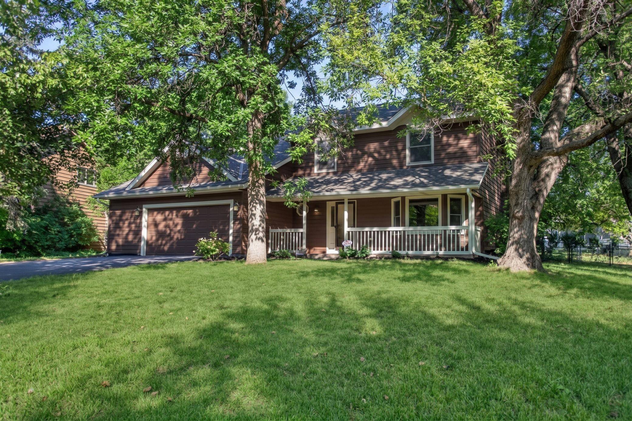 4720 Orchid LN N, Plymouth, MN 55446