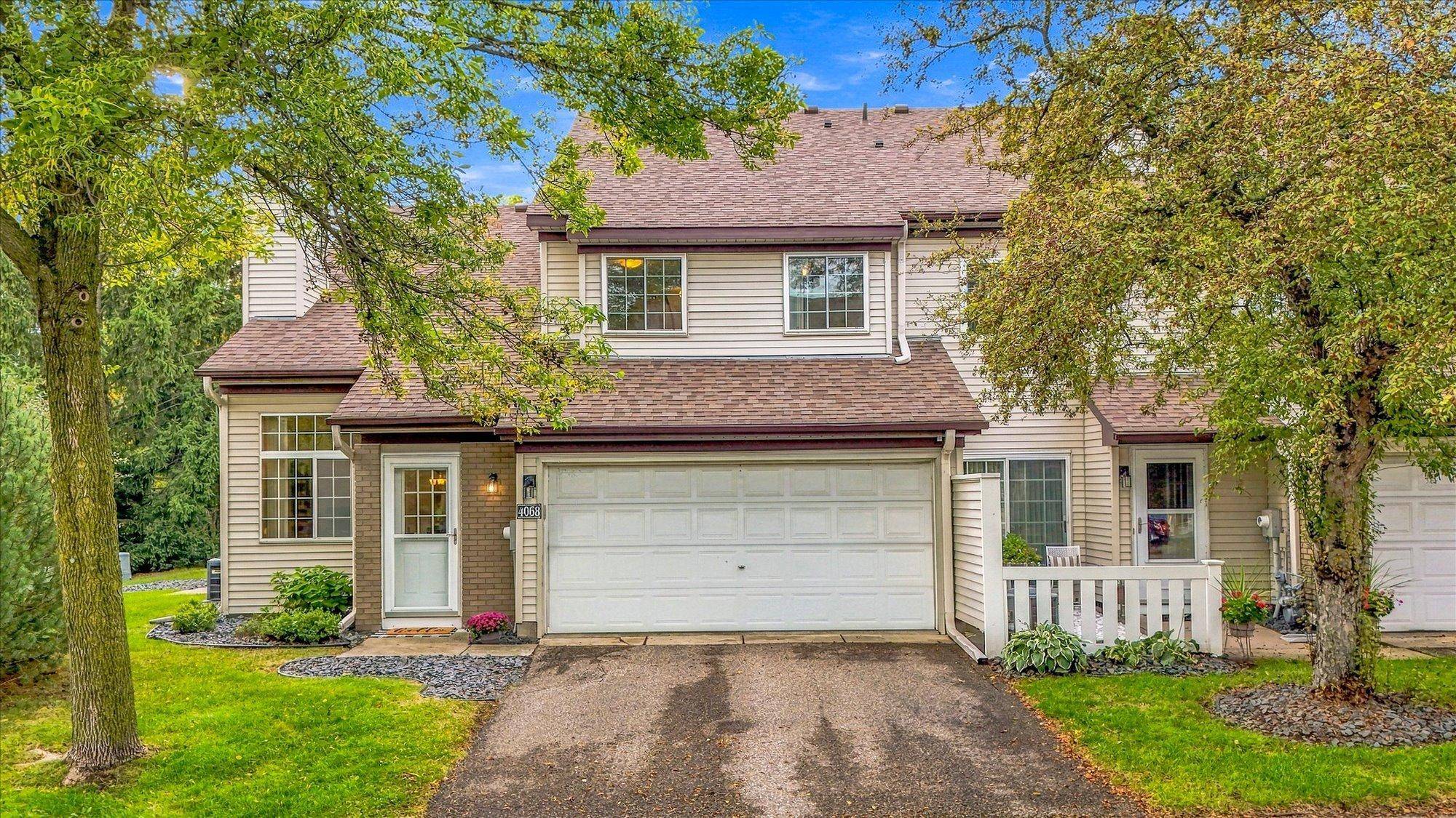 4068 Wilshire CIR #43, Shoreview, MN 55126