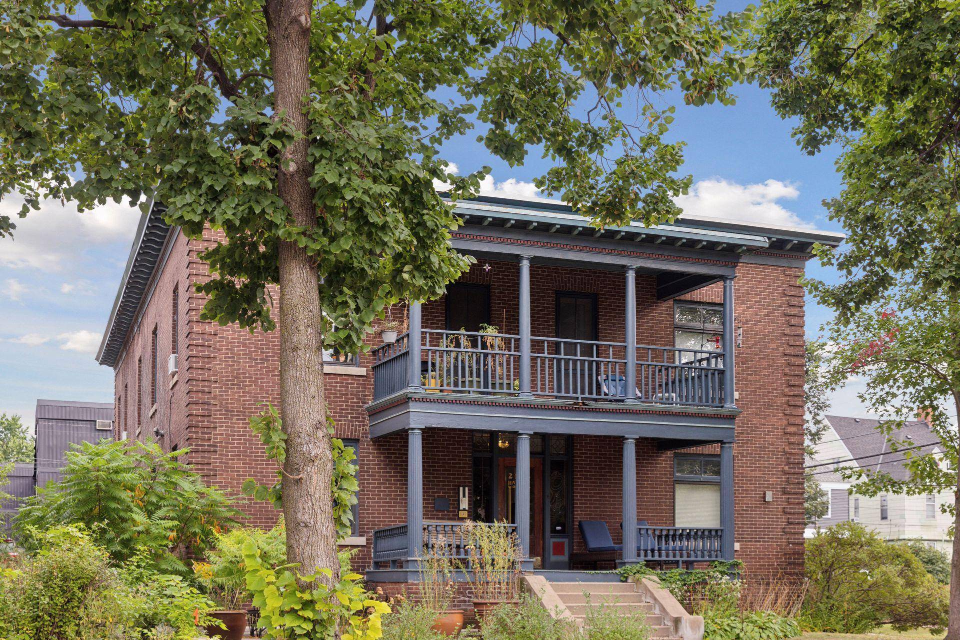 2125 Harriet AVE, Minneapolis, MN 55405