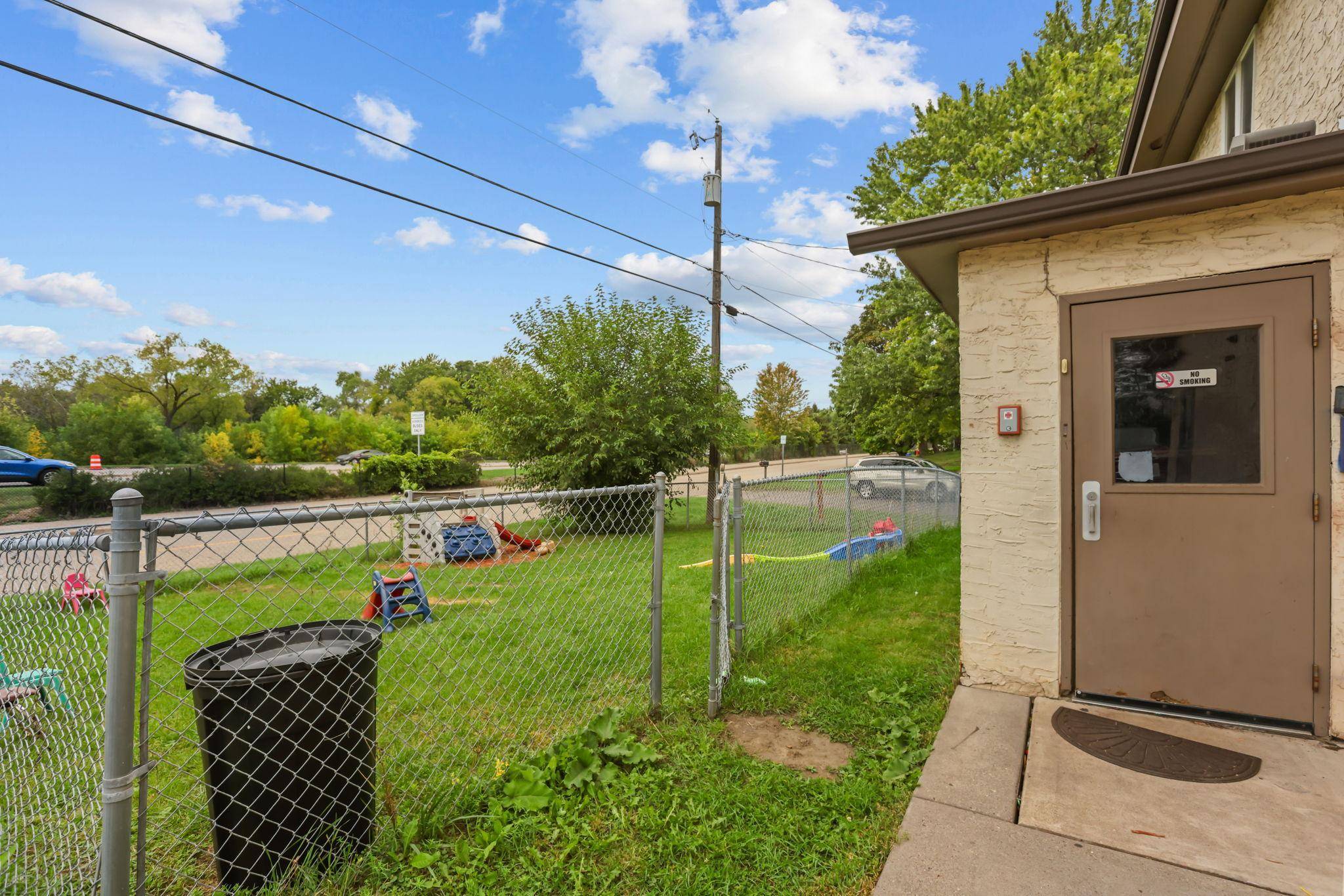 4025 University AVE NE, Columbia Heights, MN 55421