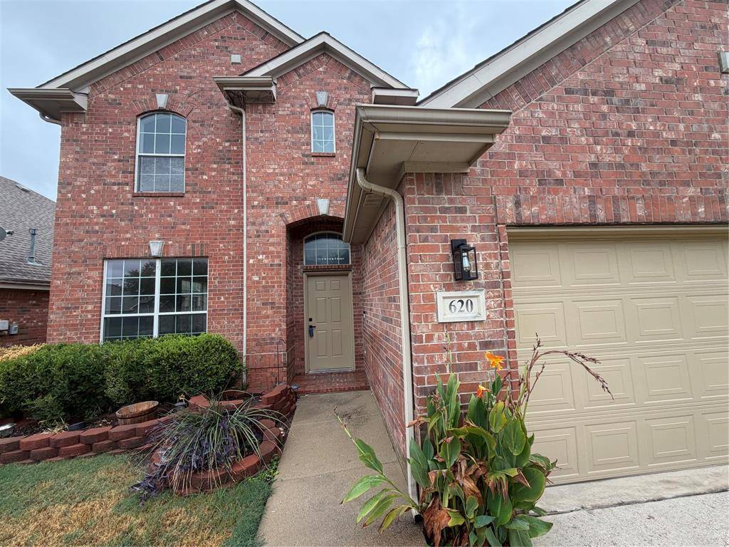 620 Darlington Trail, Fort Worth, TX 76131