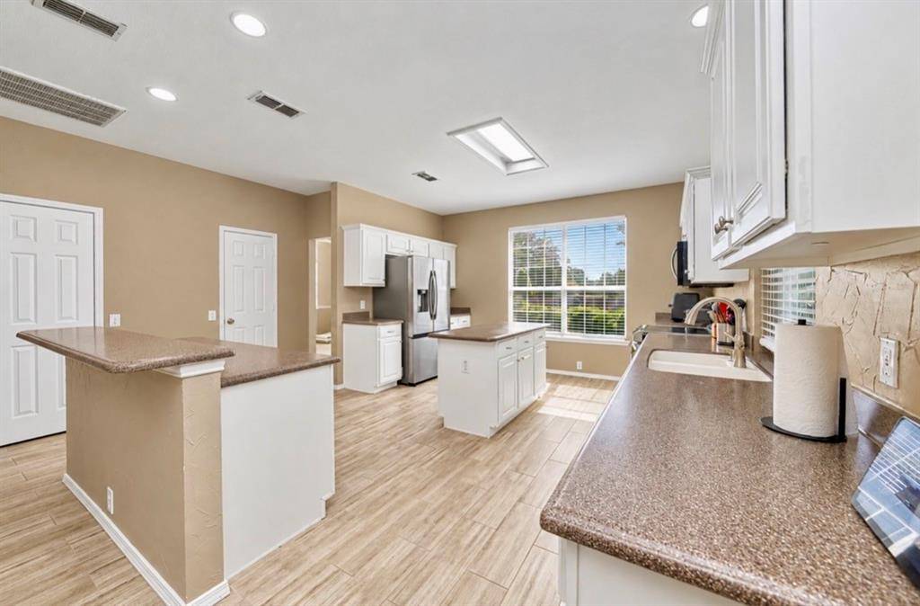 1808 Lacey Oak Lane, Keller, TX 76248