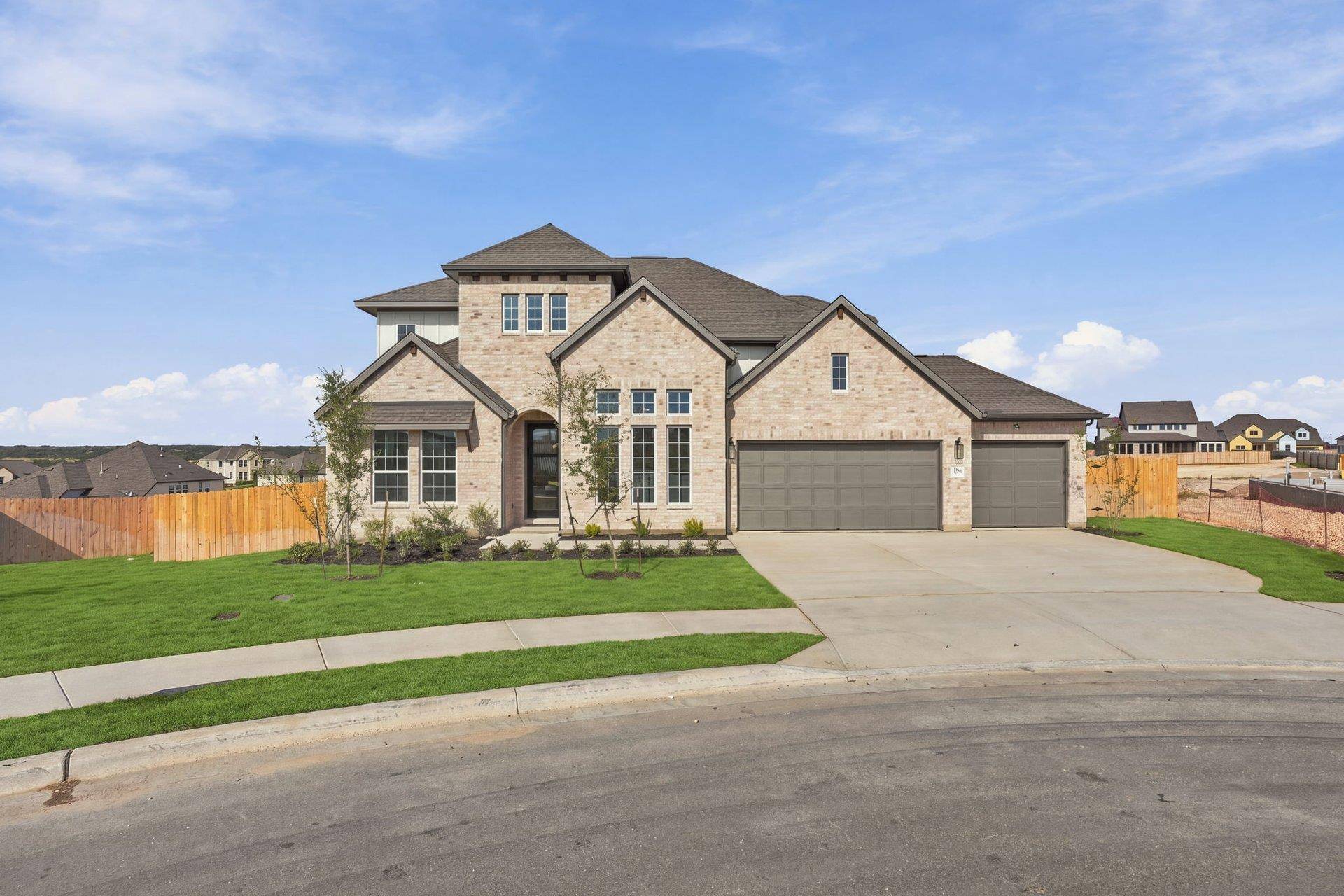 100 Uphill DR, Liberty Hill, TX 78642
