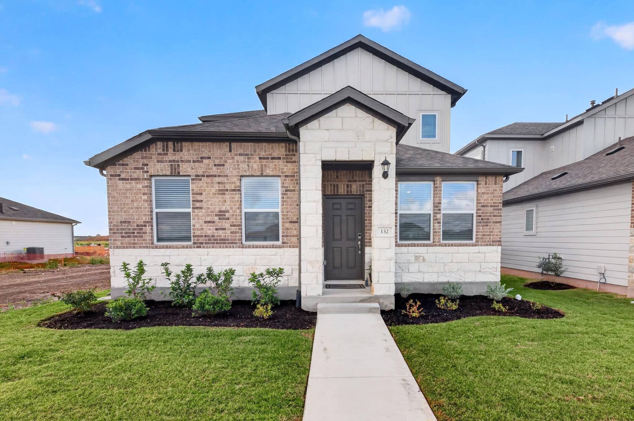 132 Christy ST, Hutto, TX 78634