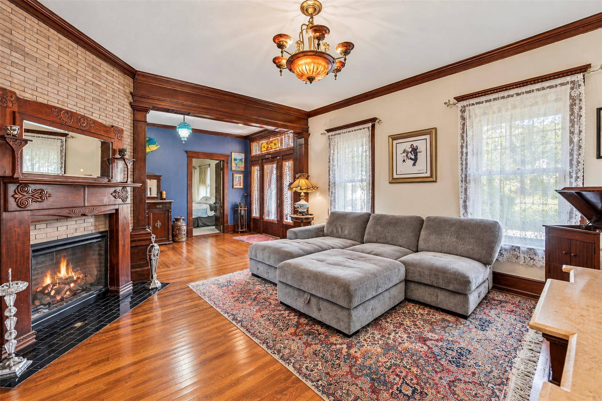 915 Saint Lawrence ST, Gonzales, TX 78629