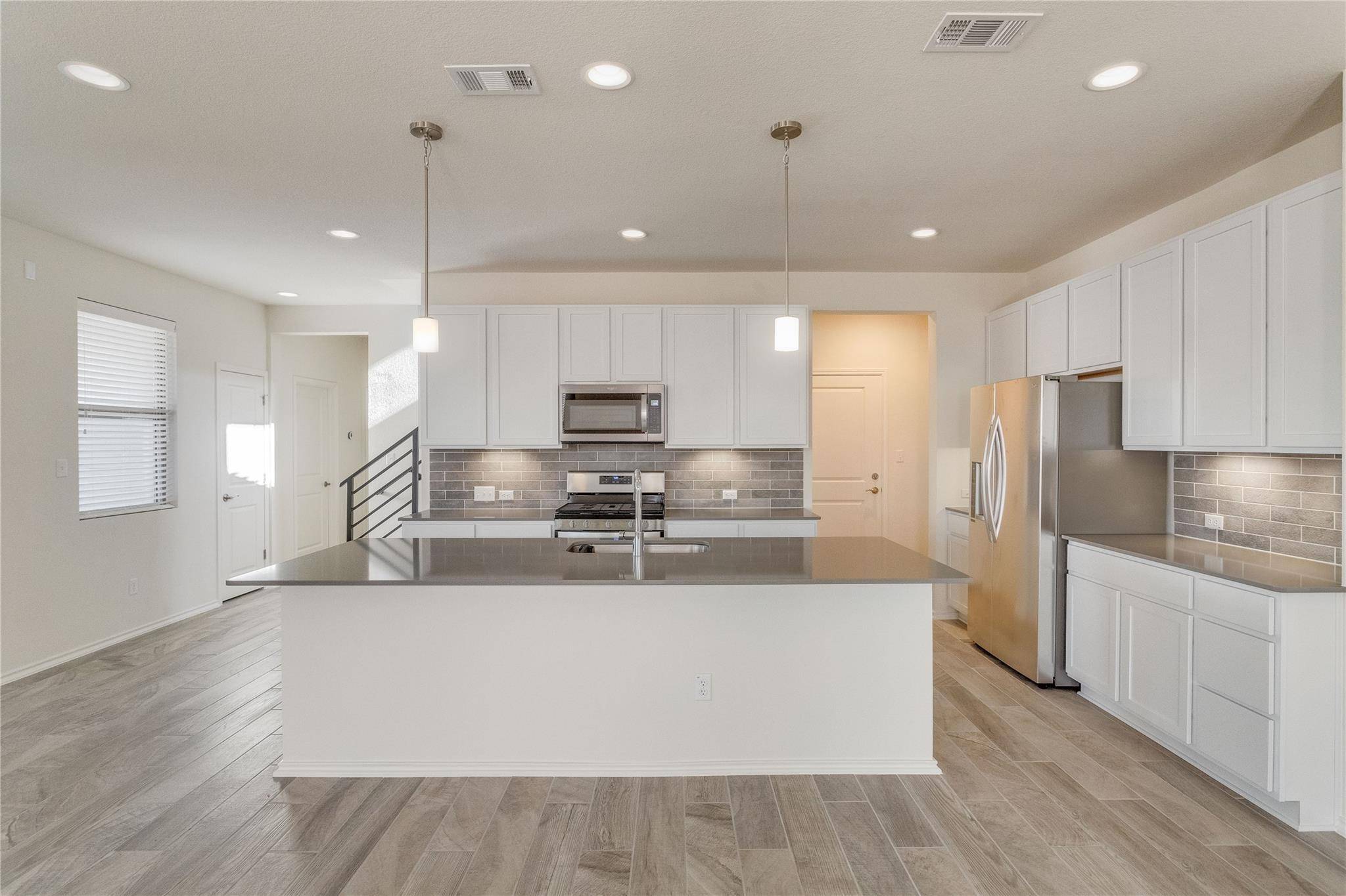 9100 Garnet DR, Austin, TX 78729