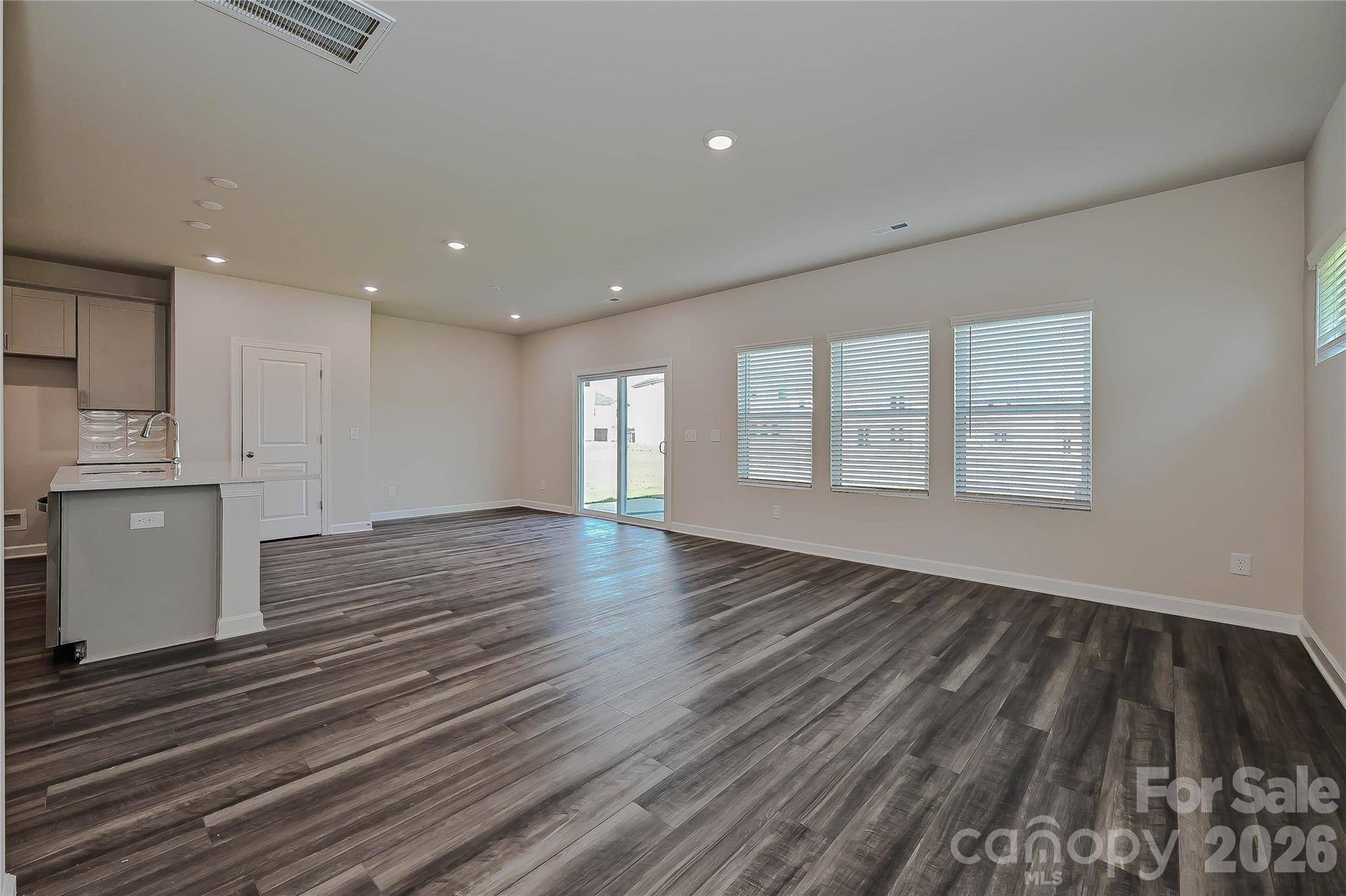 1433 Wildflower ST, Newton, NC 28658