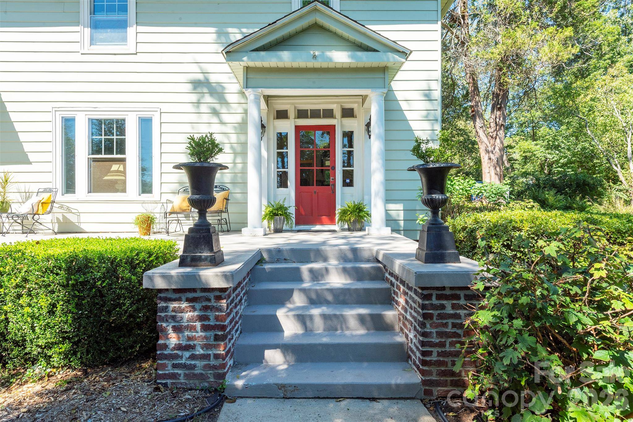 710 Merrimon AVE, Asheville, NC 28804