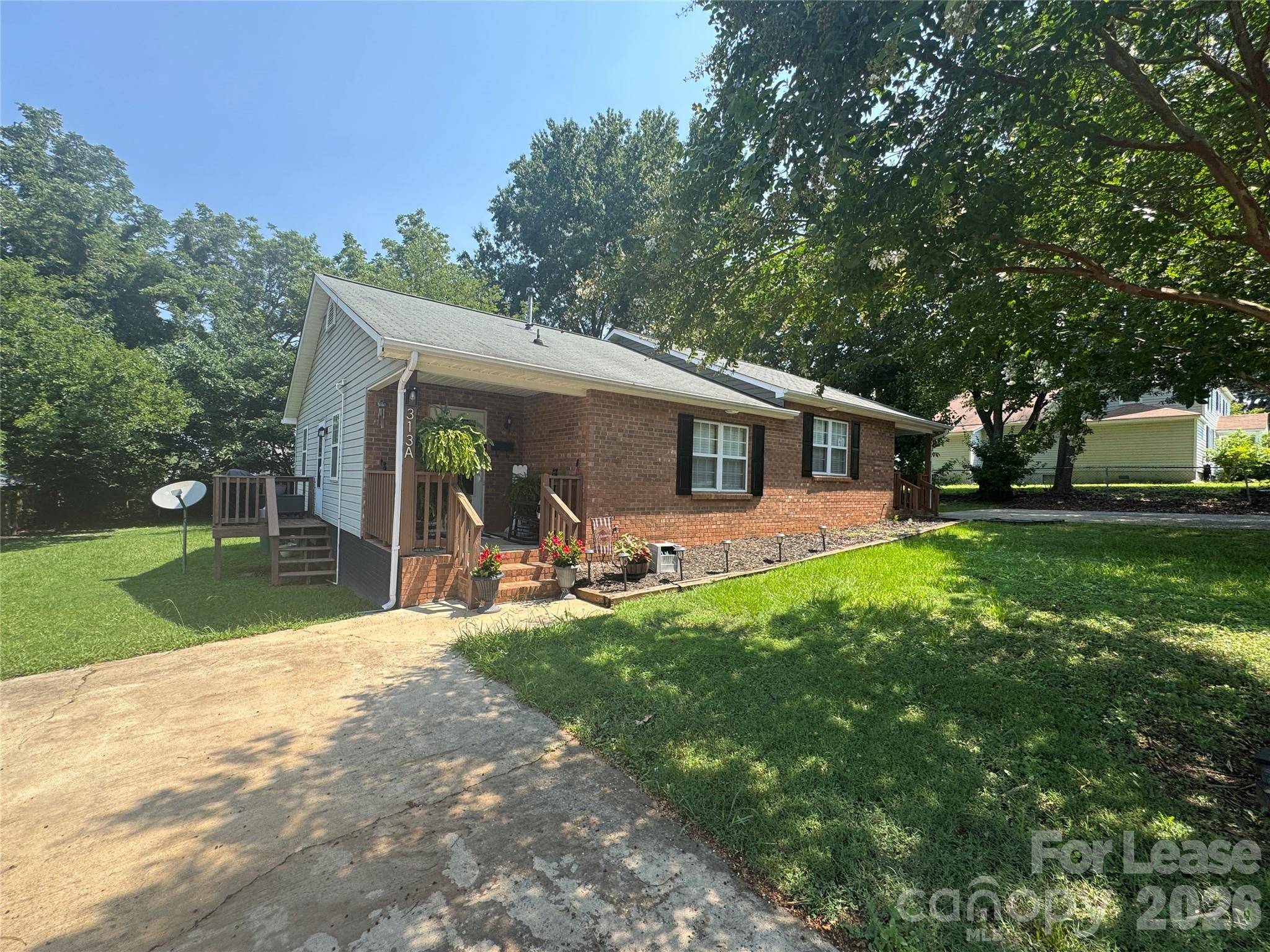 313 E Washington AVE #A, Bessemer City, NC 28016
