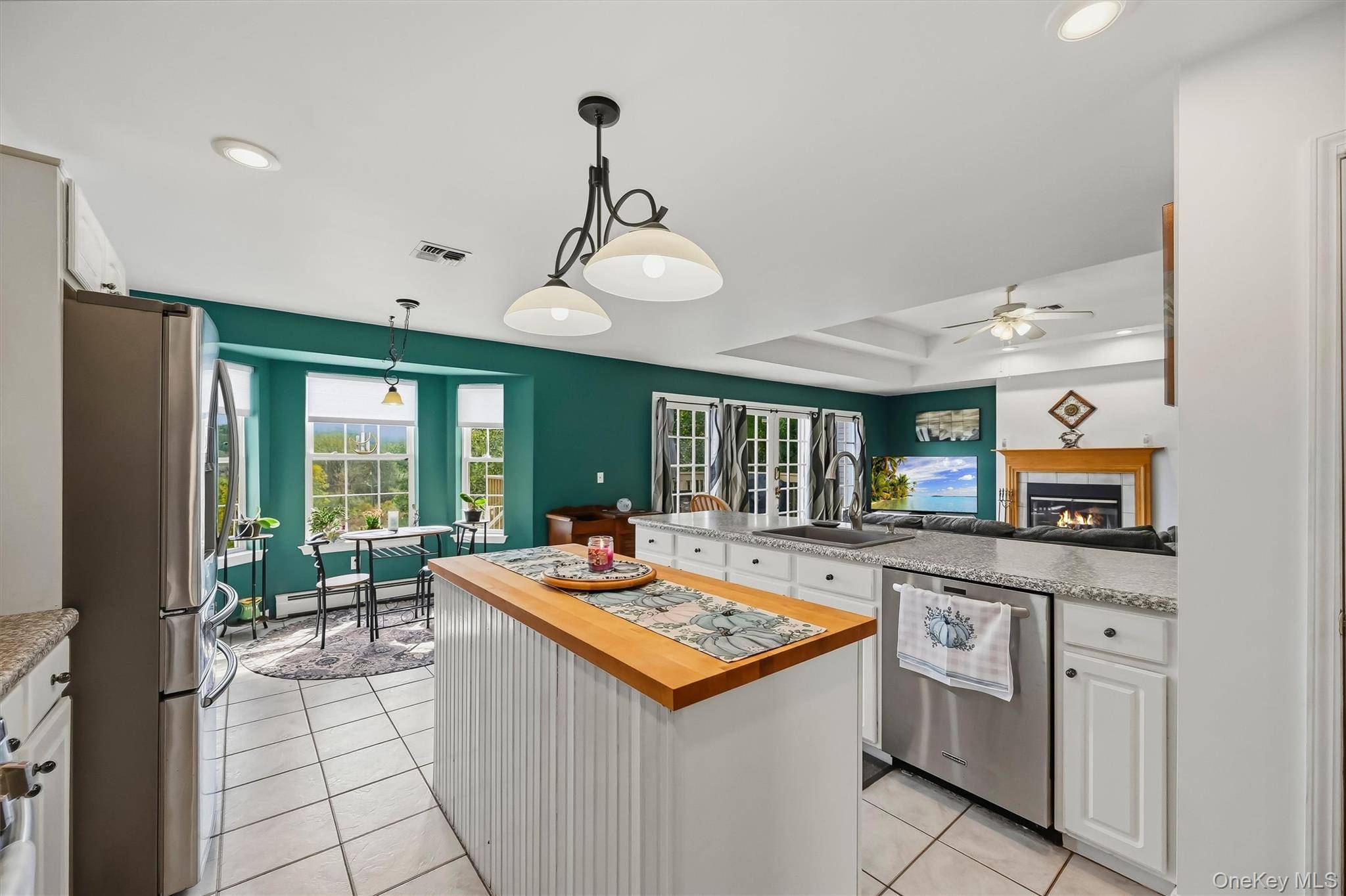 32 Valley CT, Florida, NY 10921