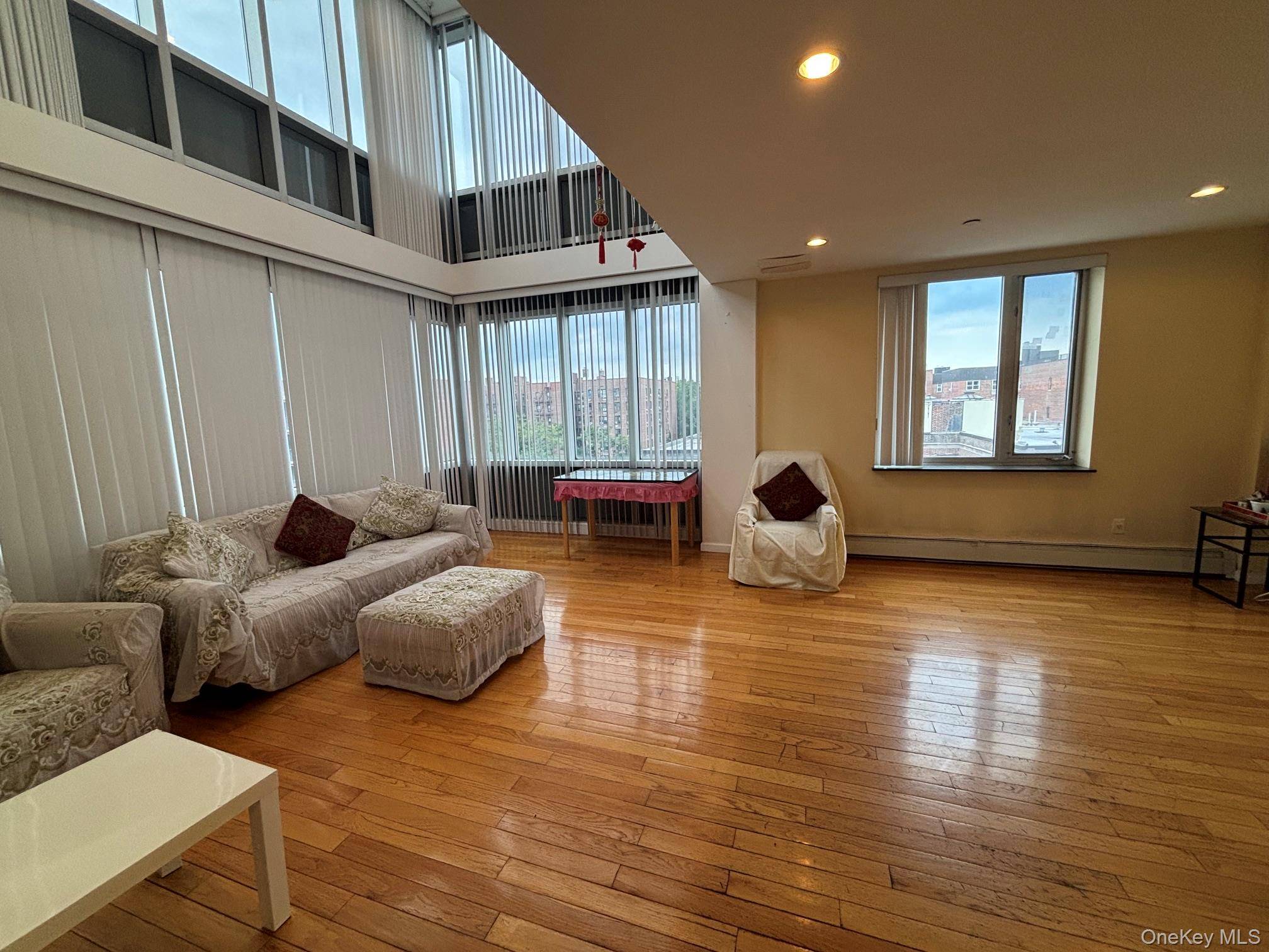 38-30 Parsons Blvd #PHC, Flushing, NY 11354